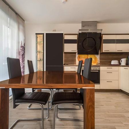 Familien-Apartment 6 เมียร์สบวร์ก ภายนอก รูปภาพ